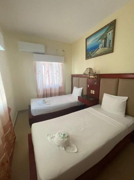 קיי קולקר China Town Hotel מראה חיצוני תמונה